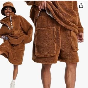 Adidas x Ivy Park Unissex Sherpa Cargo Shorts Sz Small